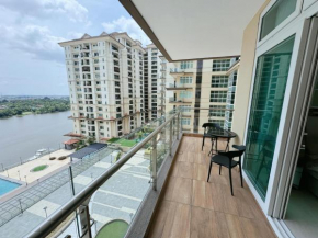 Kuching Cozy Comfort 04 - Riverine Diamond Kuching Studio with Balcony